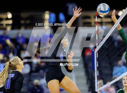 Thumbnail 2 in Gretna vs. Papillion-LaVista South photogallery.