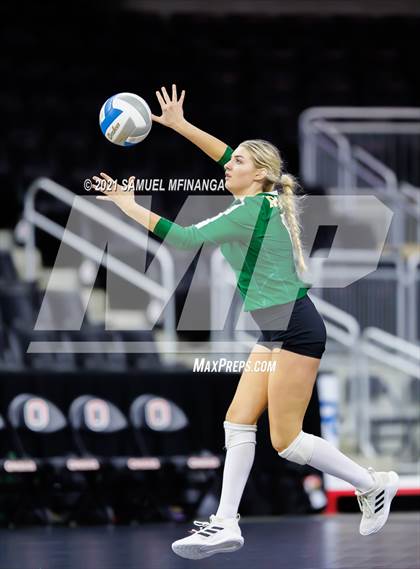 Thumbnail 2 in Gretna vs. Papillion-LaVista South photogallery.