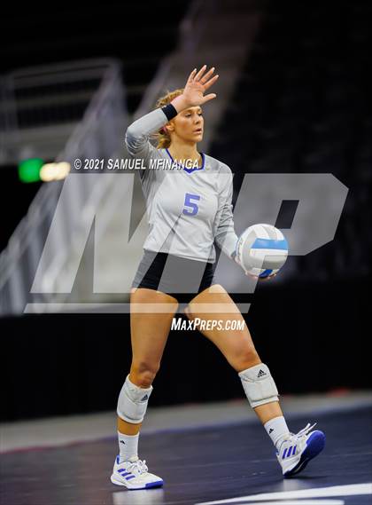 Thumbnail 2 in Gretna vs. Papillion-LaVista South photogallery.