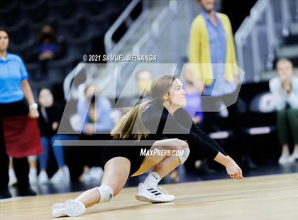 Thumbnail 1 in Gretna vs. Papillion-LaVista South photogallery.