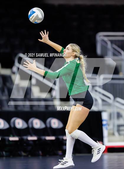 Thumbnail 3 in Gretna vs. Papillion-LaVista South photogallery.