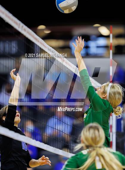 Thumbnail 1 in Gretna vs. Papillion-LaVista South photogallery.