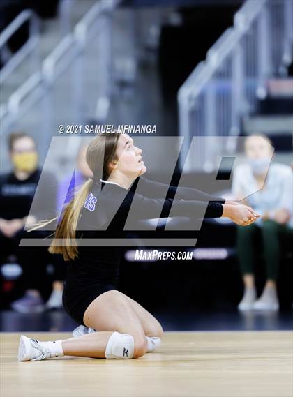 Thumbnail 2 in Gretna vs. Papillion-LaVista South photogallery.