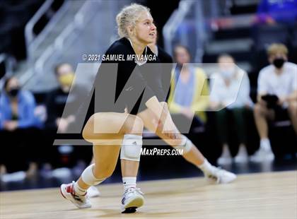 Thumbnail 3 in Gretna vs. Papillion-LaVista South photogallery.