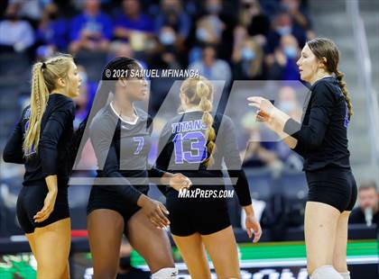 Thumbnail 2 in Gretna vs. Papillion-LaVista South photogallery.