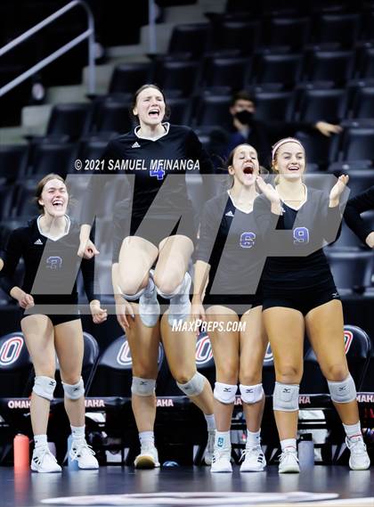 Thumbnail 3 in Gretna vs. Papillion-LaVista South photogallery.