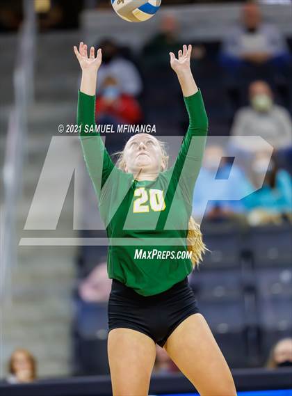 Thumbnail 3 in Gretna vs. Papillion-LaVista South photogallery.