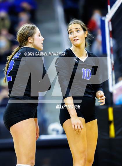 Thumbnail 2 in Gretna vs. Papillion-LaVista South photogallery.