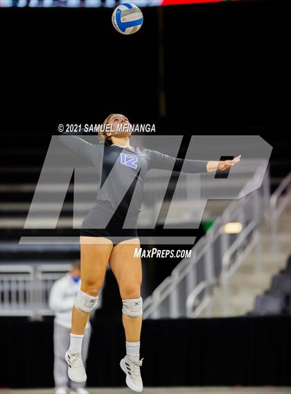 Thumbnail 1 in Gretna vs. Papillion-LaVista South photogallery.