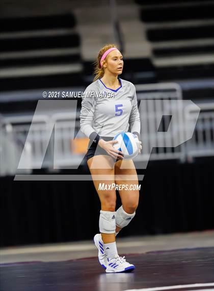 Thumbnail 1 in Gretna vs. Papillion-LaVista South photogallery.