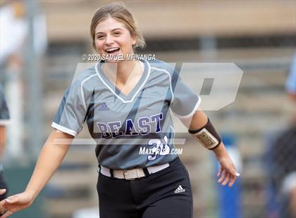 Thumbnail 3 in Bellevue East vs. Lincoln Southeast photogallery.