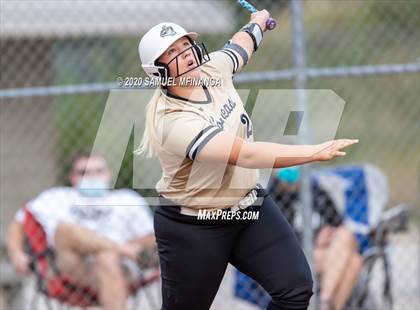 Thumbnail 2 in Bellevue East vs. Lincoln Southeast photogallery.