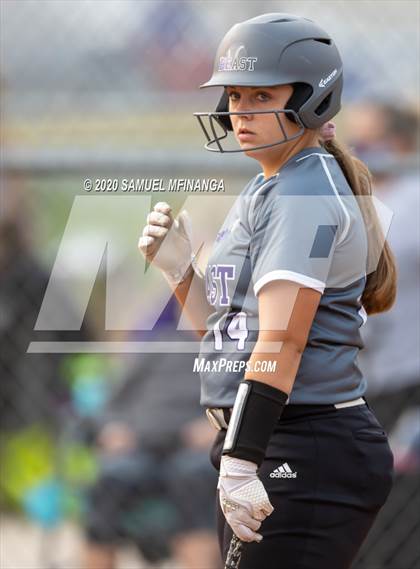 Thumbnail 3 in Bellevue East vs. Lincoln Southeast photogallery.