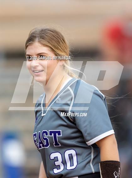 Thumbnail 3 in Bellevue East vs. Lincoln Southeast photogallery.