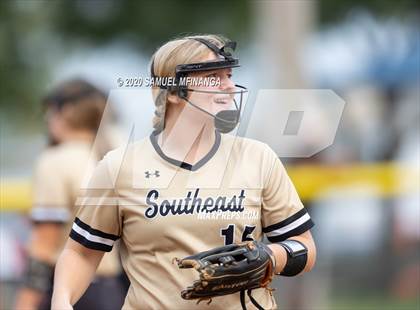 Thumbnail 1 in Bellevue East vs. Lincoln Southeast photogallery.