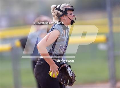 Thumbnail 3 in Bellevue East vs. Lincoln Southeast photogallery.