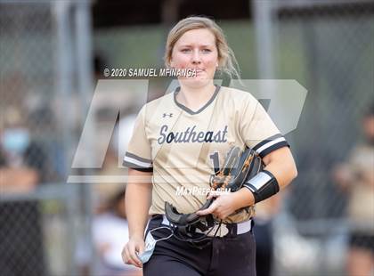 Thumbnail 1 in Bellevue East vs. Lincoln Southeast photogallery.