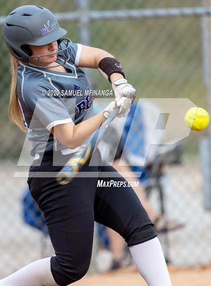 Thumbnail 2 in Bellevue East vs. Lincoln Southeast photogallery.