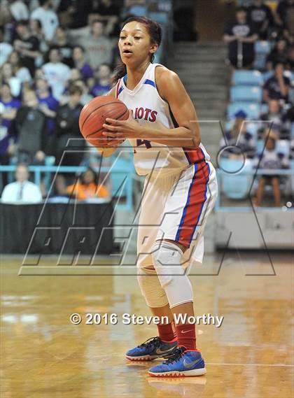 Thumbnail 2 in Northern Guilford vs. Freedom (NCHSAA 3A Final) photogallery.