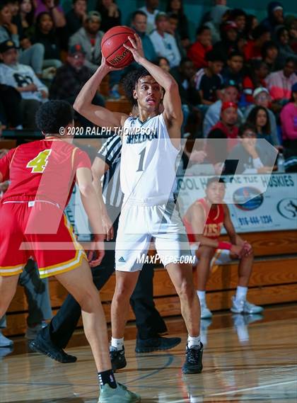 Thumbnail 3 in Jesuit @ Sheldon photogallery.