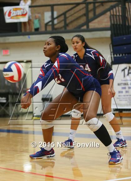 Thumbnail 2 in Allen vs Carroll (Texas Open) photogallery.