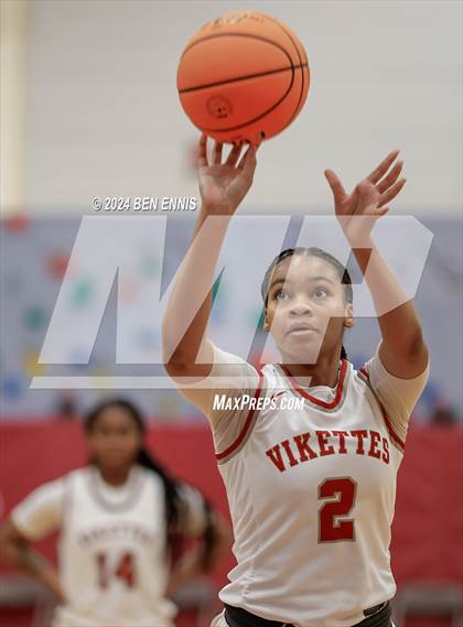 Thumbnail 1 in Baldwin vs. Lowndes (HIES MLK Classic) photogallery.