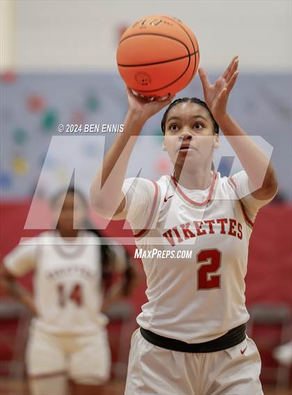 Thumbnail 3 in Baldwin vs. Lowndes (HIES MLK Classic) photogallery.