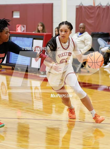 Thumbnail 2 in Baldwin vs. Lowndes (HIES MLK Classic) photogallery.