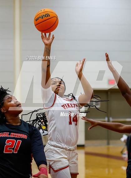 Thumbnail 1 in Baldwin vs. Lowndes (HIES MLK Classic) photogallery.