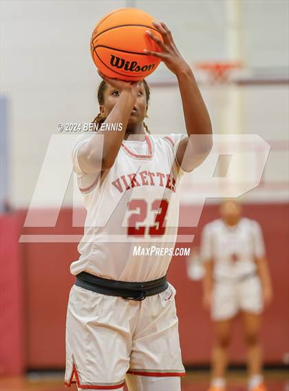 Thumbnail 1 in Baldwin vs. Lowndes (HIES MLK Classic) photogallery.