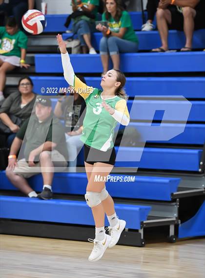 Thumbnail 1 in Holtville vs. Lee Williams (Nike TOC Southwest) photogallery.