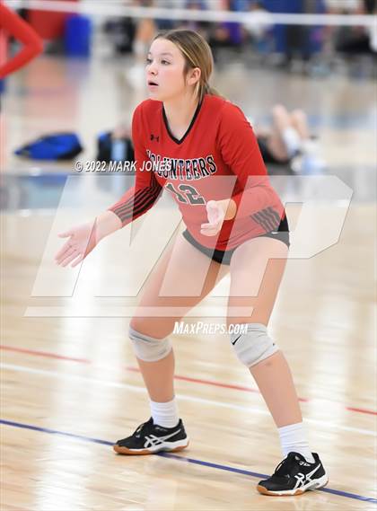 Thumbnail 2 in Holtville vs. Lee Williams (Nike TOC Southwest) photogallery.