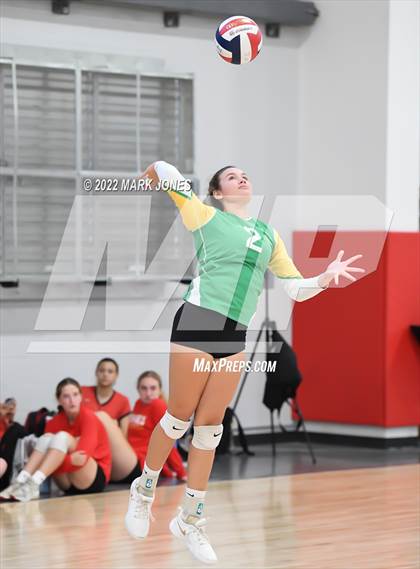 Thumbnail 3 in Holtville vs. Lee Williams (Nike TOC Southwest) photogallery.