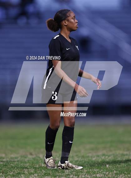 Thumbnail 1 in Hickory @ Landstown (Scrimmage) photogallery.