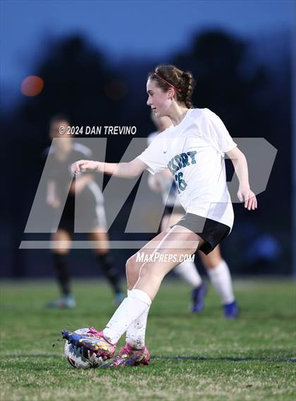 Thumbnail 1 in Hickory @ Landstown (Scrimmage) photogallery.