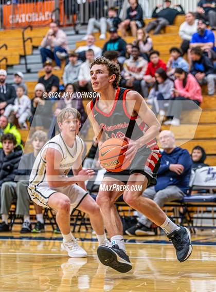 Thumbnail 1 in Beaverton vs. Southridge (Les Schwab Invitational) photogallery.