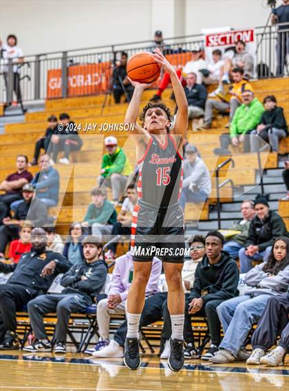 Thumbnail 3 in Beaverton vs. Southridge (Les Schwab Invitational) photogallery.