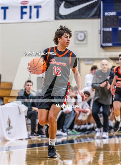 Thumbnail 3 in Beaverton vs. Southridge (Les Schwab Invitational) photogallery.