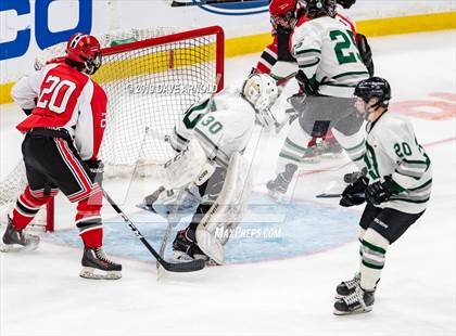 Thumbnail 1 in Winchester vs. Duxbury (MIAA Division 1 State Final) photogallery.