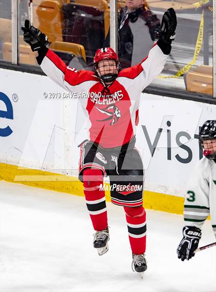 Thumbnail 3 in Winchester vs. Duxbury (MIAA Division 1 State Final) photogallery.