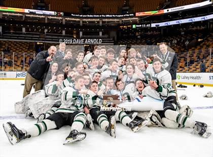 Thumbnail 2 in Winchester vs. Duxbury (MIAA Division 1 State Final) photogallery.
