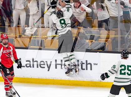Thumbnail 3 in Winchester vs. Duxbury (MIAA Division 1 State Final) photogallery.