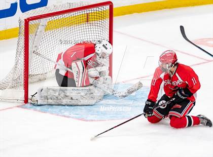 Thumbnail 1 in Winchester vs. Duxbury (MIAA Division 1 State Final) photogallery.