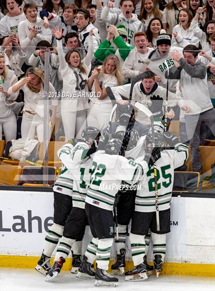 Thumbnail 3 in Winchester vs. Duxbury (MIAA Division 1 State Final) photogallery.