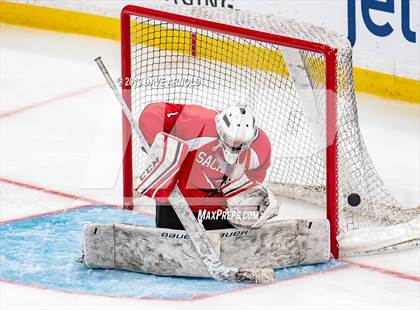 Thumbnail 3 in Winchester vs. Duxbury (MIAA Division 1 State Final) photogallery.