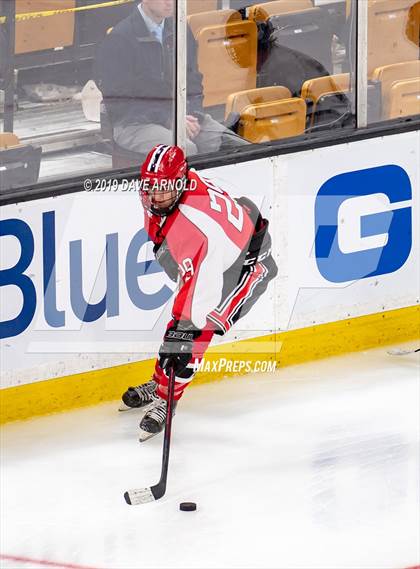 Thumbnail 2 in Winchester vs. Duxbury (MIAA Division 1 State Final) photogallery.