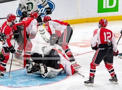 Thumbnail 2 in Winchester vs. Duxbury (MIAA Division 1 State Final) photogallery.
