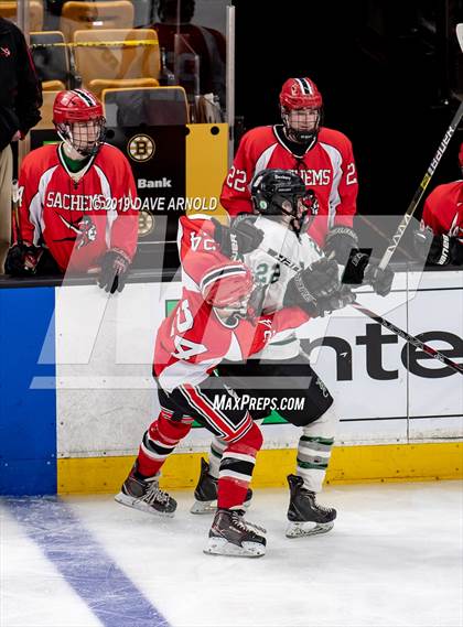 Thumbnail 3 in Winchester vs. Duxbury (MIAA Division 1 State Final) photogallery.