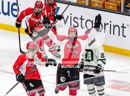 Thumbnail 2 in Winchester vs. Duxbury (MIAA Division 1 State Final) photogallery.