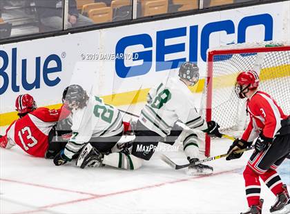 Thumbnail 3 in Winchester vs. Duxbury (MIAA Division 1 State Final) photogallery.